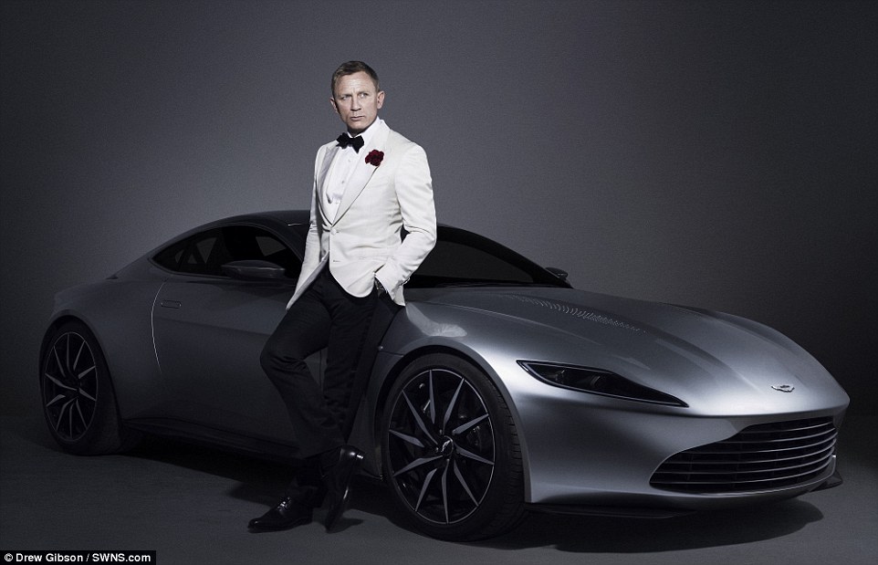 James Bond Aston Martin DB 10 Product Placement in Spectre